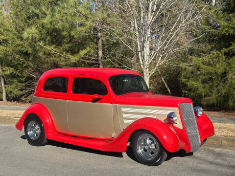 1935 Ford Tudor
