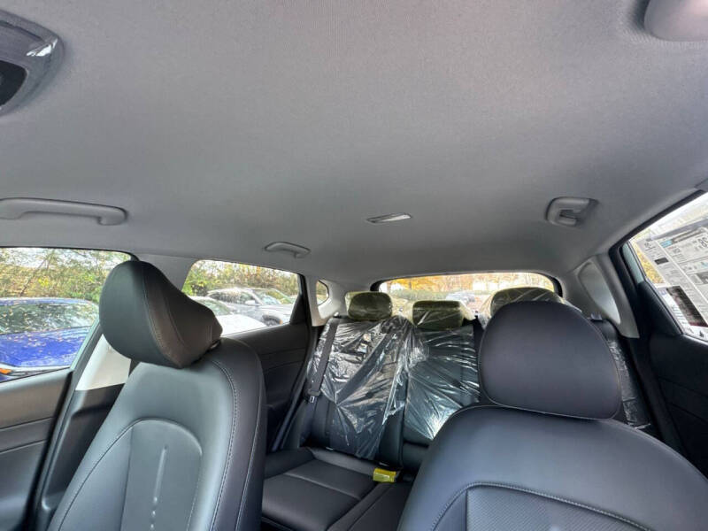 2026 Hyundai Kona SEL Premium