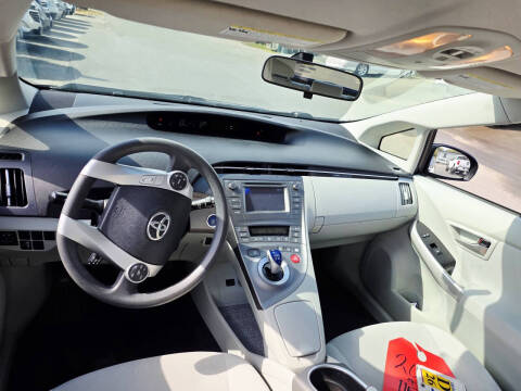 2013 Toyota Prius Two