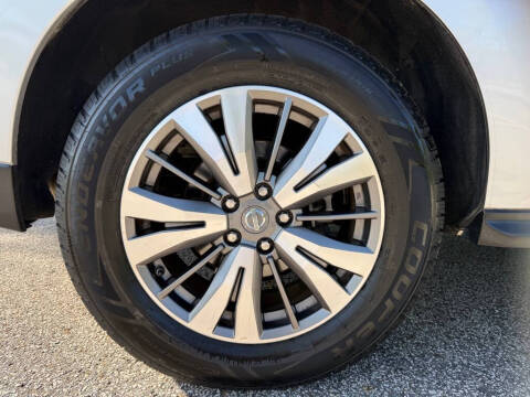 2017 Nissan Pathfinder S