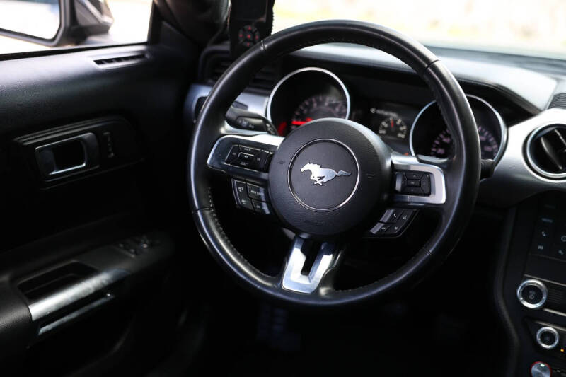 2021 Ford Mustang