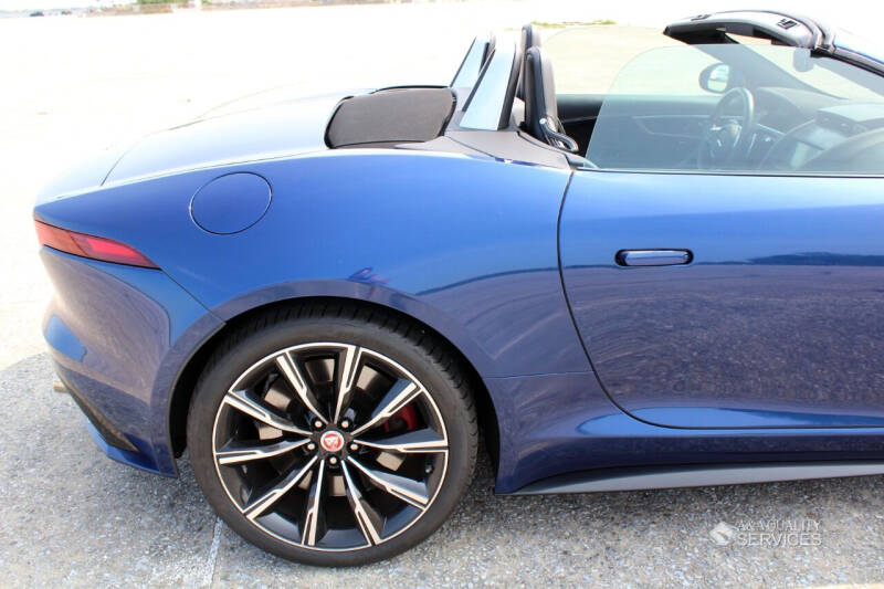 2021 Jaguar F-TYPE R