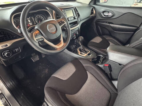2014 Jeep Cherokee Sport