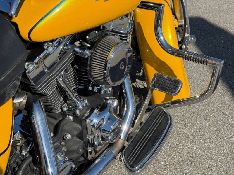 2005 Harley-Davidson FLH