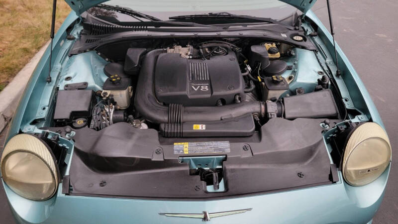 2002 Ford Thunderbird Deluxe