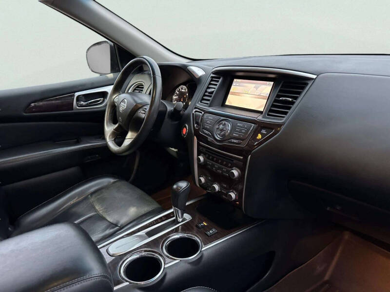 2014 Nissan Pathfinder SL