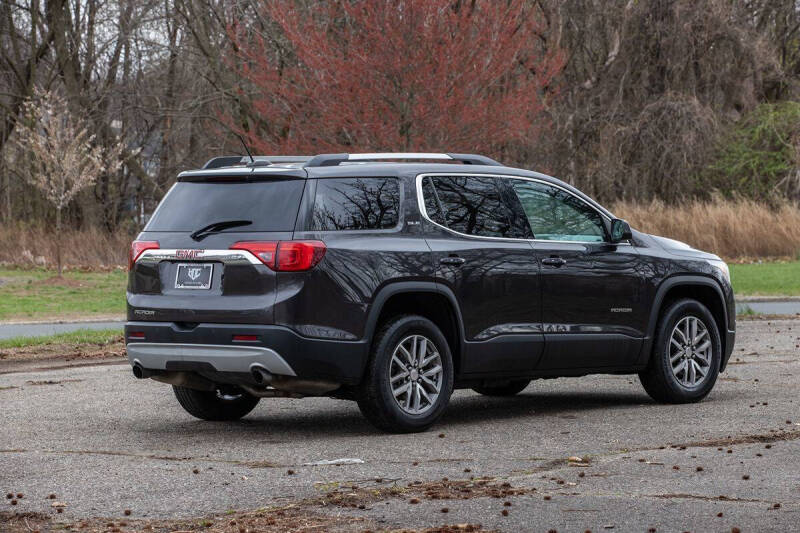 2018 GMC Acadia SLE-2