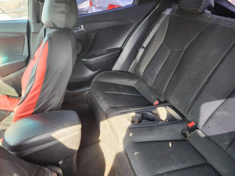 2016 Hyundai Veloster