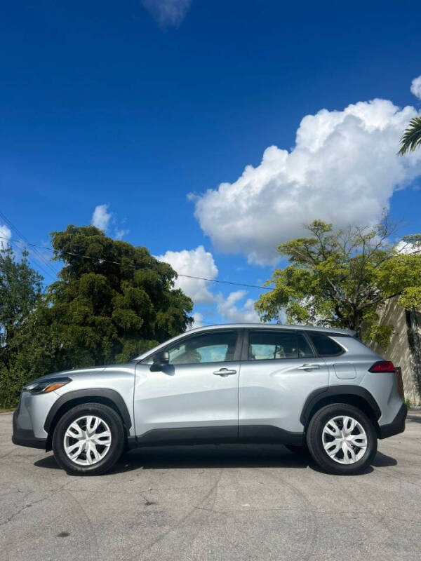 2024 Toyota Corolla Cross XLE