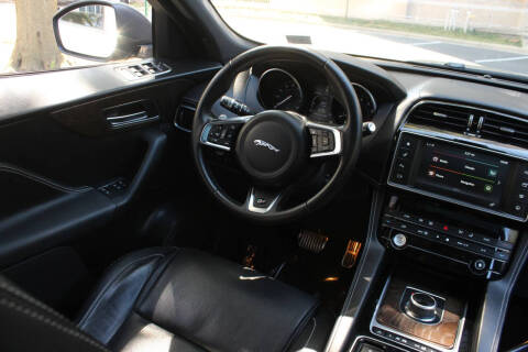 2017 Jaguar F-PACE S