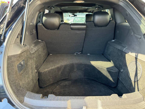 2016 Lincoln MKT Town Car Livery Fleet