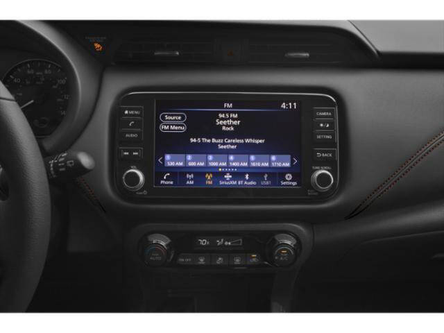 2022 Nissan Kicks SR