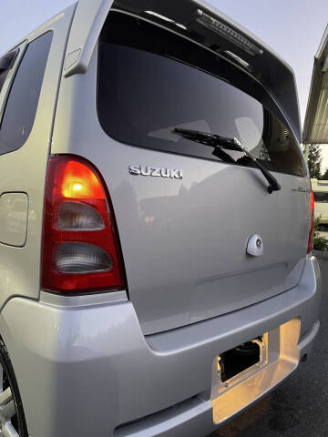 2001 Suzuki Solio