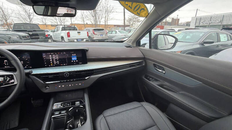 2025 Nissan Murano Platinum