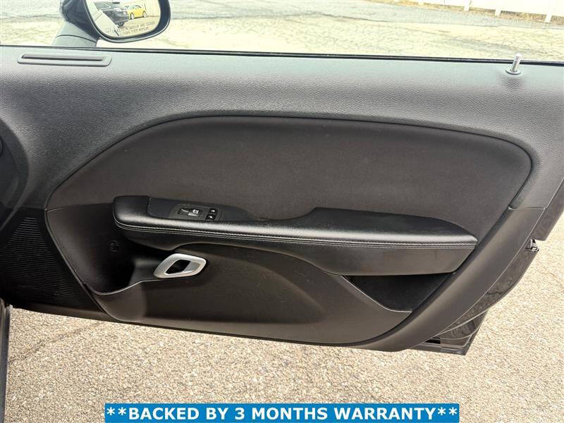 2021 Dodge Challenger SXT