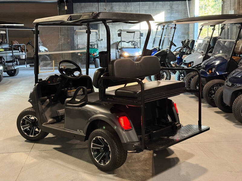 2020 E-Z-GO Freedom RXV