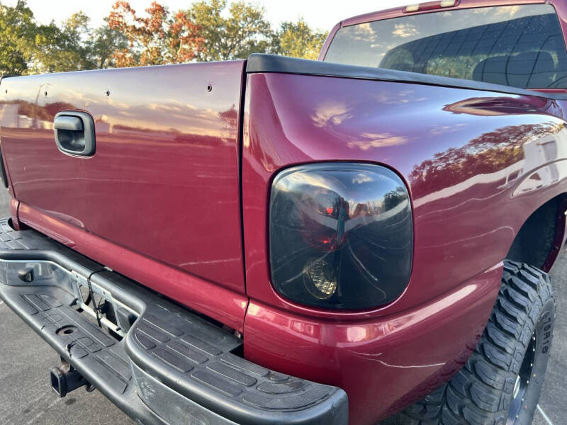 2004 Chevrolet Silverado 1500 LS
