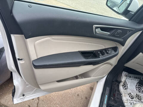 2019 Ford Edge Titanium