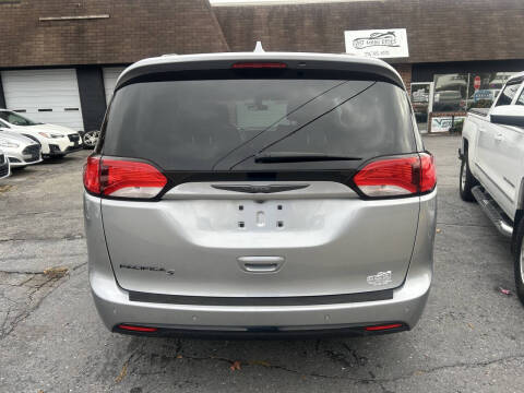2018 Chrysler Pacifica Touring L