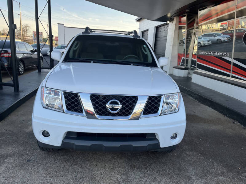 2005 Nissan Frontier LE