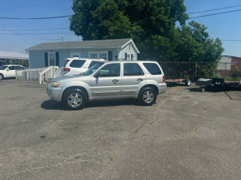 2007 Ford Escape for sale at LINDER'S AUTO SALES in Gastonia NC