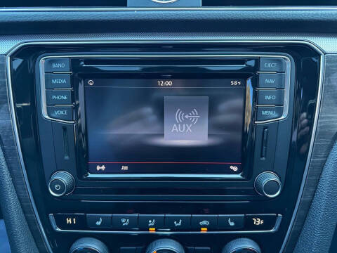 2016 Volkswagen Passat 1.8T SE