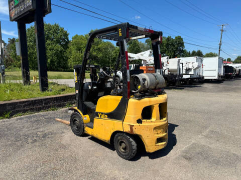 2019 Yale GLP030V