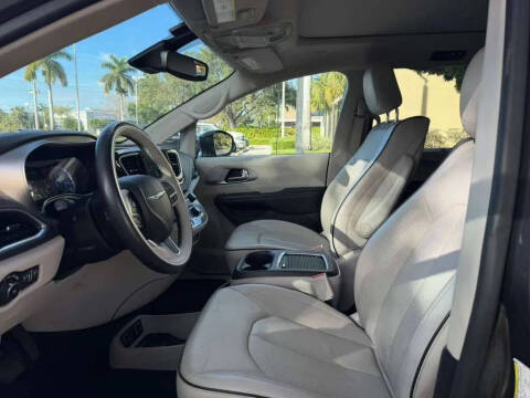 2018 Chrysler Pacifica Hybrid Limited