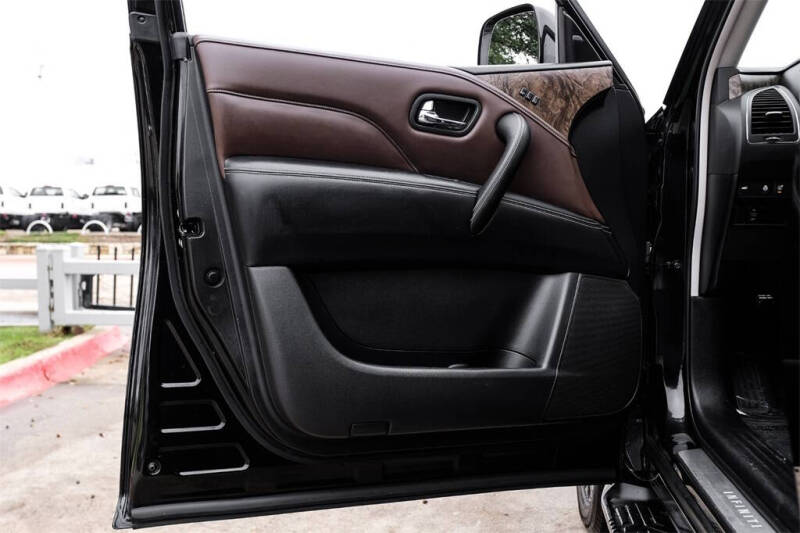 2022 Infiniti QX80 Premium Select