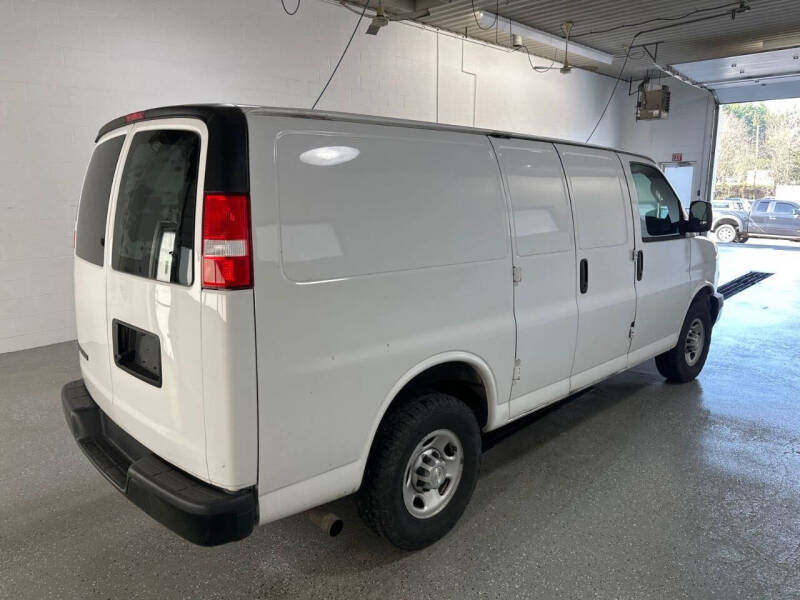 2021 Chevrolet Express 2500