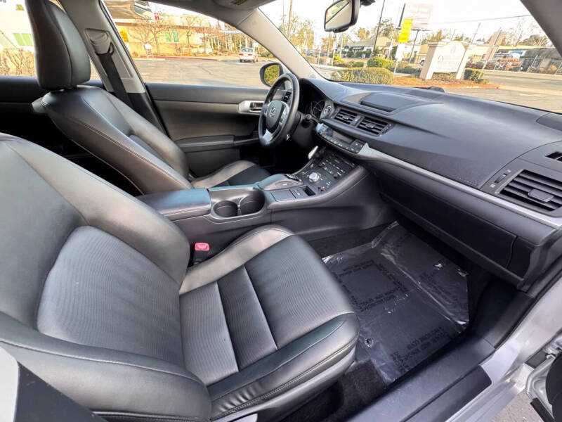 2011 Lexus CT 200h