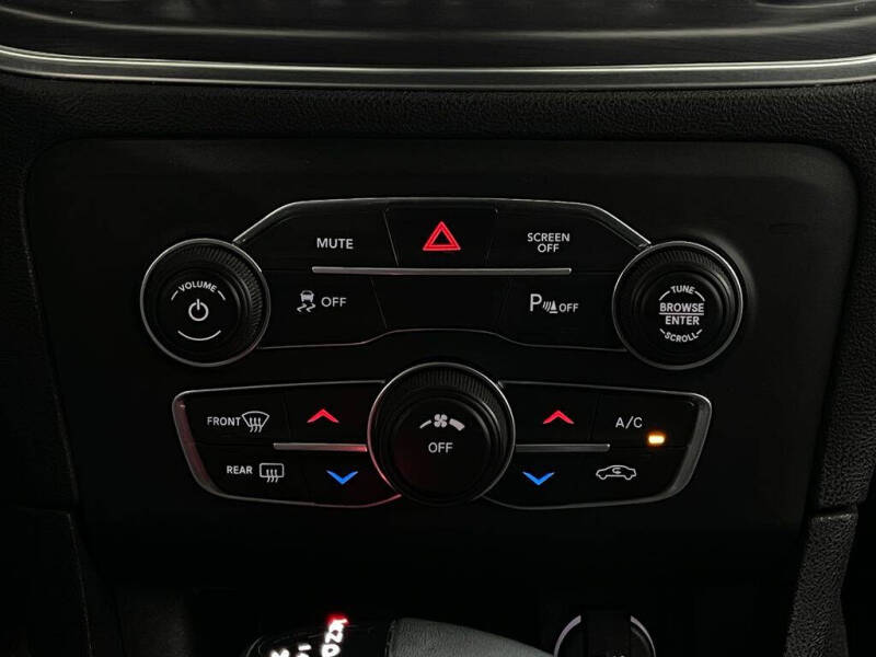 2018 Dodge Charger SXT