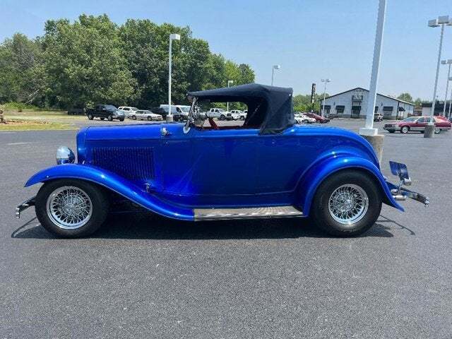 1932 Ford ROADSTER 6