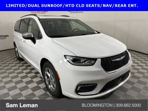2023 Chrysler Pacifica for sale at Sam Leman CDJR Bloomington in Bloomington IL