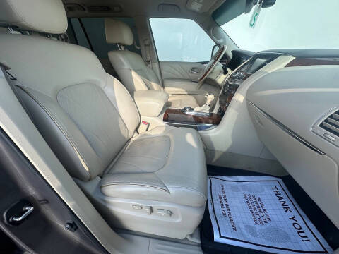2015 Infiniti QX80