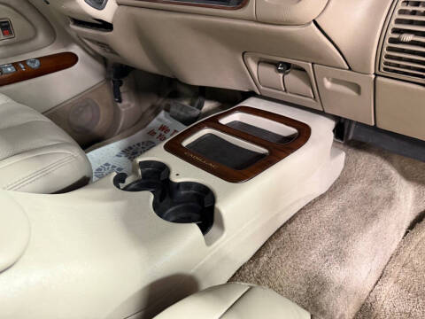 2000 Cadillac Escalade