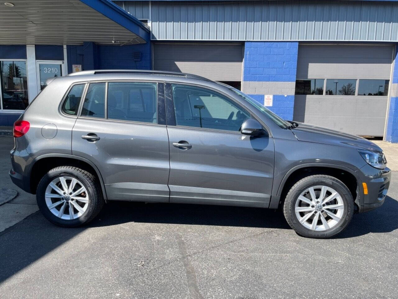 2017 Volkswagen Tiguan for sale at Gateway Motor Sales in Cudahy, WI