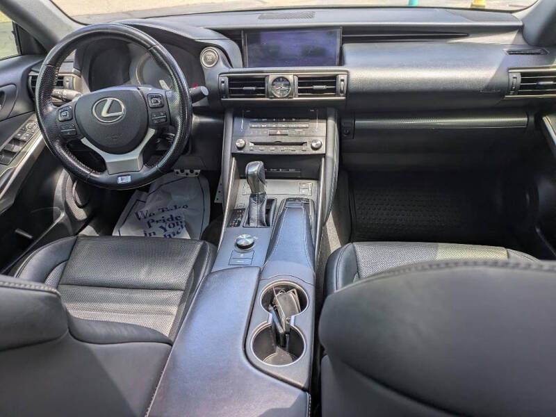 2017 Lexus IS 300