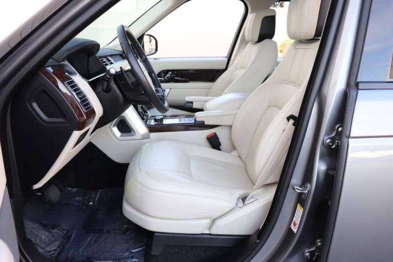 2020 Land Rover Range Rover P525 HSE