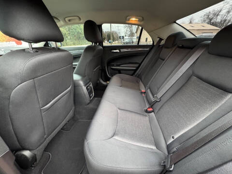 2020 Chrysler 300 Touring