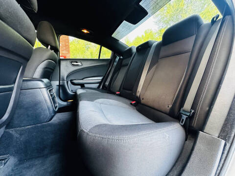 2015 Dodge Charger SE