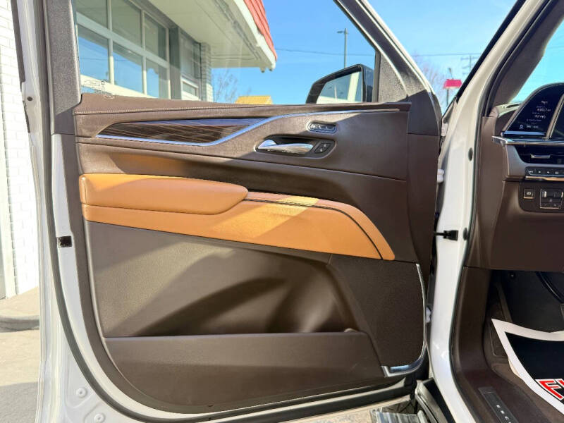 2021 Cadillac Escalade Sport