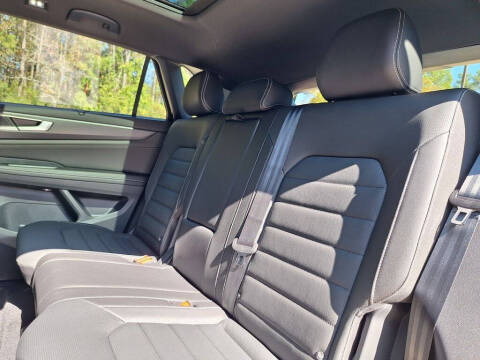 2026 Volkswagen Atlas Cross Sport SEL R-Line Black 4Motion