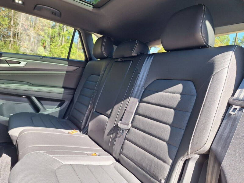 2026 Volkswagen Atlas Cross Sport SEL R-Line Black 4Motion