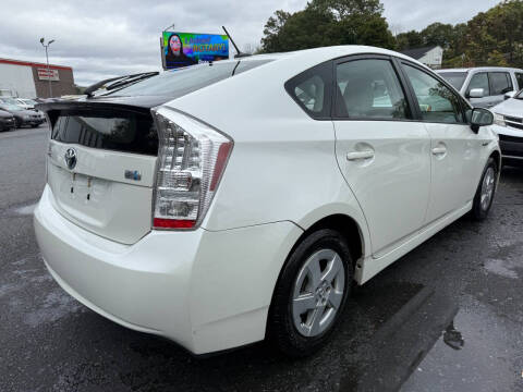 2010 Toyota Prius III