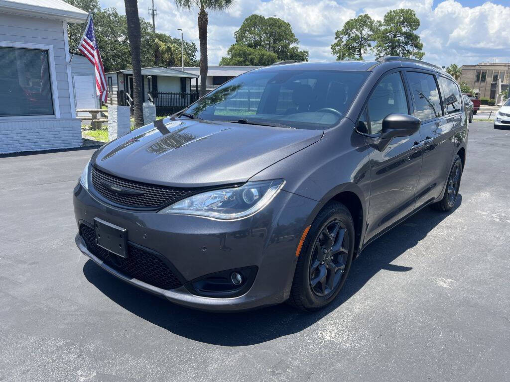 Gray 2018 Chrysler Pacifica Touring L Plus Touring L Plus 4dr Mini-Van 1