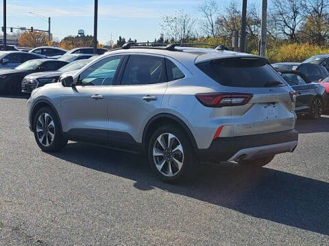 2023 Ford Escape Hybrid Platinum
