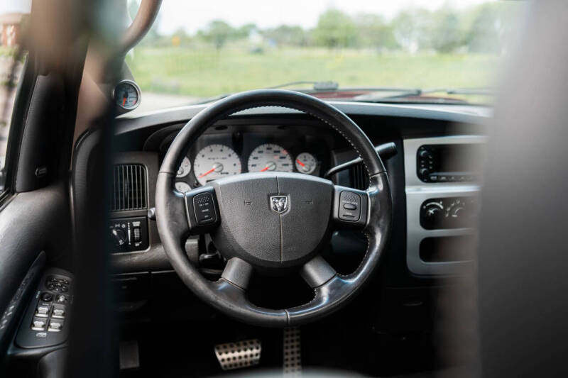 2005 Dodge Ram 1500 SRT-10