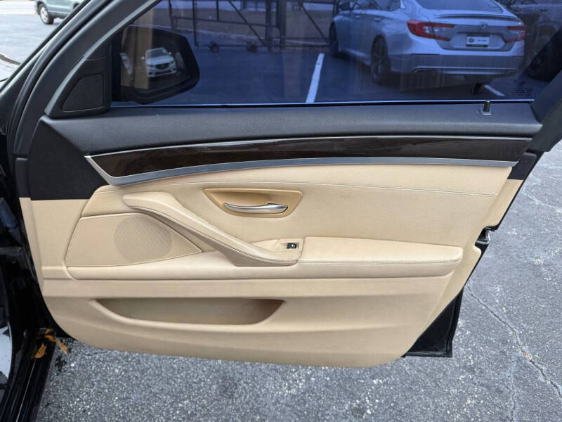 2013 BMW 5 Series 528i