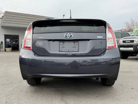 2012 Toyota Prius Two